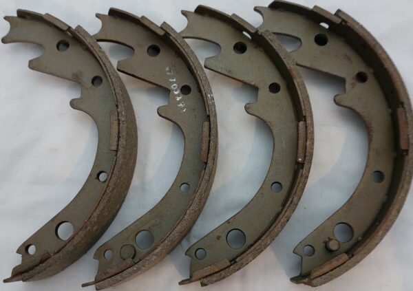 TOYOTA CORONA REAR BRAKE SHOES K210 K2210